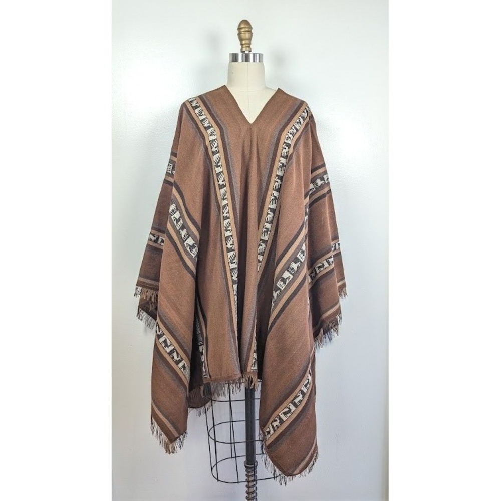 Vintage South American Woven Poncho Fringe V-Neck One Size Llama Serape Blanket
